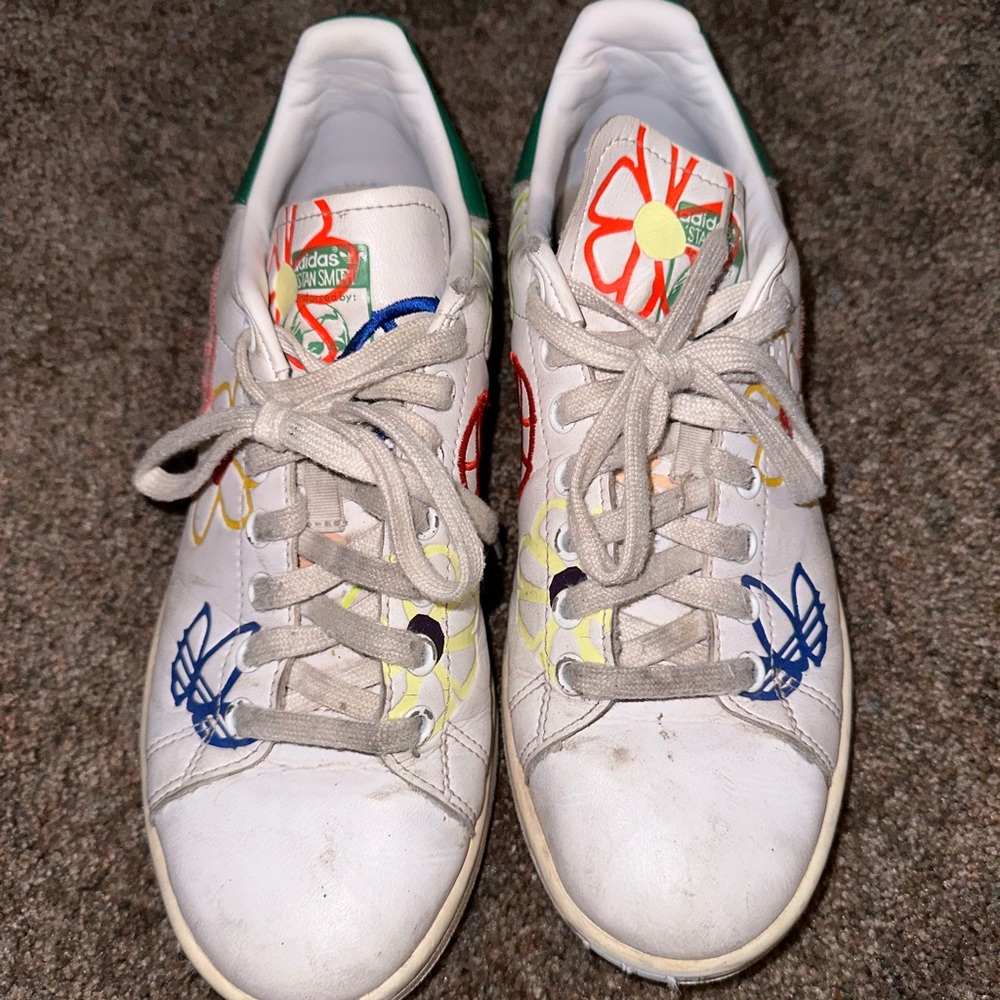 Stan Smiths - image 1